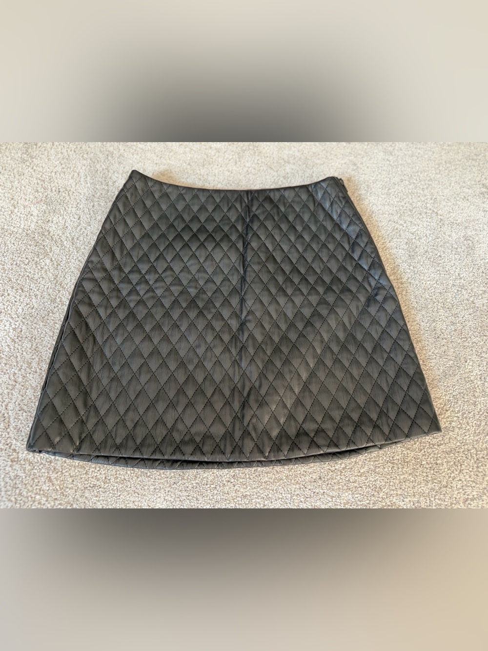 Aritzia Sunday Best Quilted Faux Leather Mini Skirt – Black Size 6| Excellent